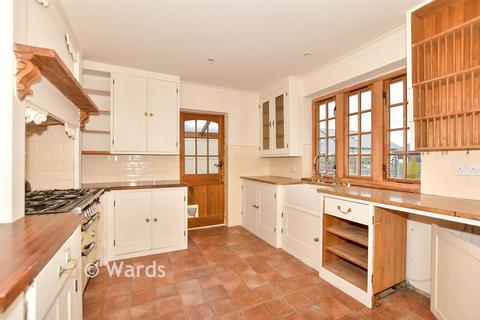 6 bedroom detached bungalow for sale, Monkton Road, Ramsgate CT12