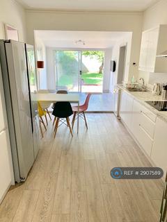 1 bedroom in a house share to rent, Wadham Road, Portsmouth, PO2