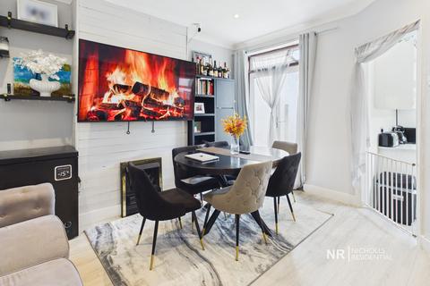 3 bedroom terraced house for sale, Tolworth Road, Tolworth, Surbiton, Surrey. KT6