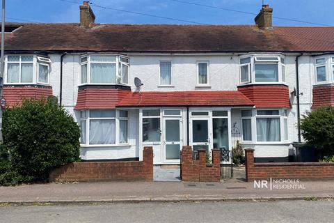 3 bedroom terraced house for sale, Tolworth Road, Tolworth, Surbiton, Surrey. KT6