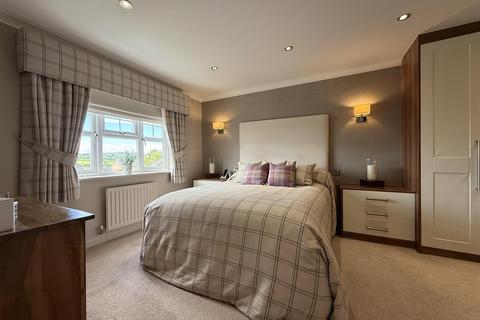 5 bedroom detached house for sale, Woodlands Court, Woolley Grange, Barnsley S75 5FE