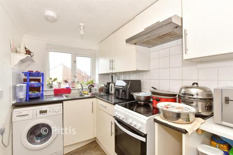 4 bedroom terraced house for sale, Newcomen Road, Sandown PO36