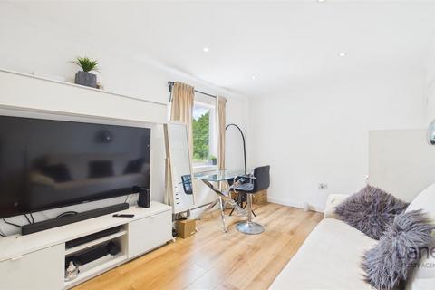1 bedroom flat for sale, Landau Way., Broxbourne