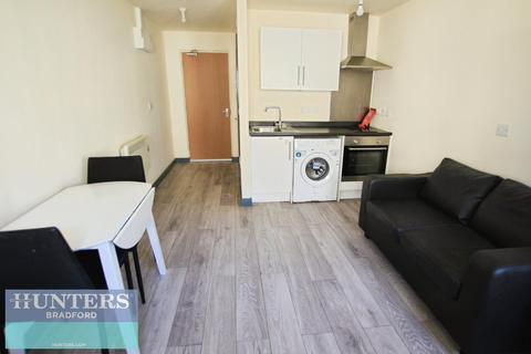 Studio to rent, Olicana House, Chapel Street, Bradford, BD1