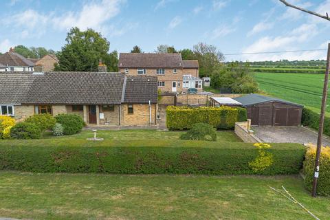 2 bedroom property with land for sale, Pear Tree Close, Fenstanton, Cambridgeshire.