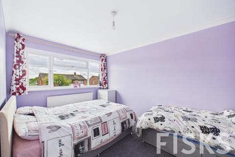 3 bedroom semi-detached house for sale, Overton Road, Benfleet, SS7