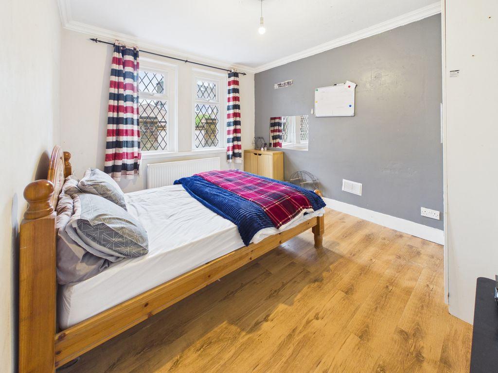Ground floor bedroom