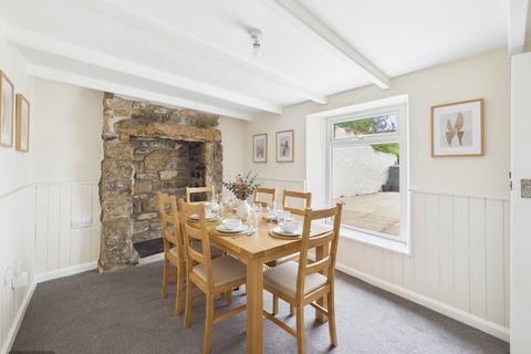 3 bedroom house for sale, William Street, Camborne - Beautifully presented