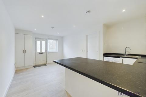 1 bedroom bungalow for sale, Chapel Grove, Addlestone, Surrey, KT15