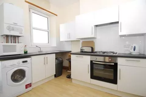 4 bedroom house share to rent, Plymouth
