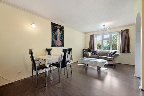 undefined, Bladon Gardens, North Harrow