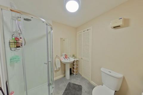 1 bedroom flat for sale, Market Street, Thurso