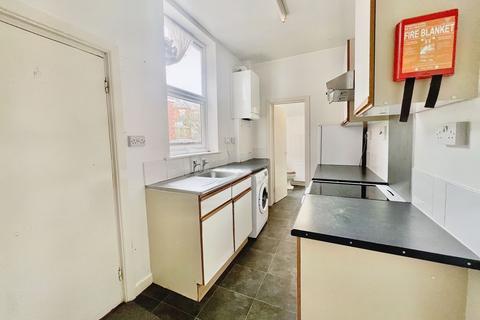 3 bedroom terraced house to rent, Farman Road, Coventry, CV5 6HQ