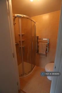 6 bedroom end of terrace house to rent, Cranbrook Road, London, SE8