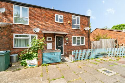 5 bedroom semi-detached house for sale, Braybourne Close, Uxbridge, UB8