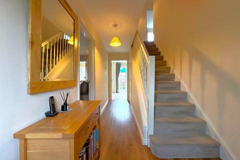 5 bedroom detached house for sale, Cestrum Crescent, Evesham