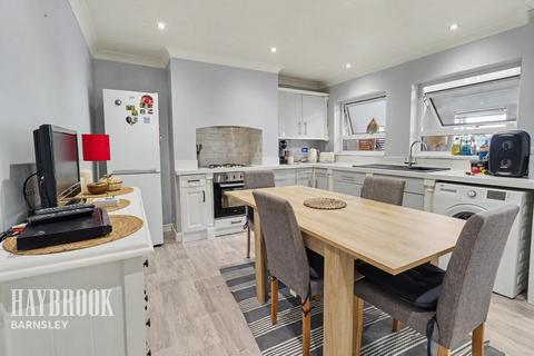 3 bedroom semi-detached house for sale, Loxley Avenue, Wombwell