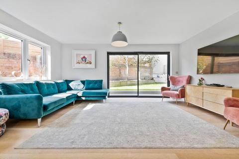 4 bedroom house for sale, High Street, Sunningdale