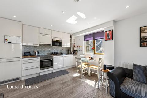 2 bedroom apartment for sale, London Road, Cheam, Sutton