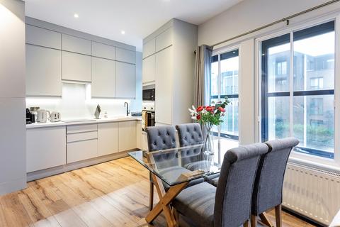 1 bedroom apartment for sale, Roehampton Lane, London
