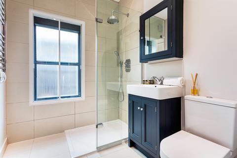 1 bedroom apartment for sale, Roehampton Lane, London