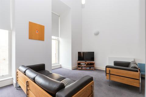 2 bedroom apartment for sale, Ingram Street, Merchant City, Glasgow City