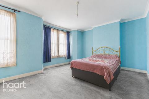 3 bedroom terraced house for sale, Ivydale Road, London