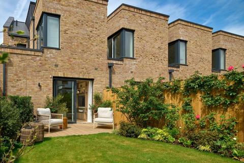 undefined, Twickenham Green, Edwin Road, Twickenham TW2
