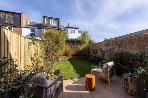 undefined, Twickenham Green, Edwin Road, Twickenham TW2
