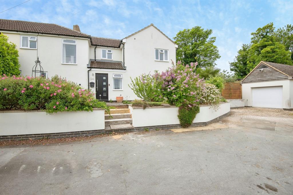 4 bedroom semi-detached house for sale