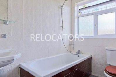 1 bedroom in a house share to rent, Brockenhurst Gardens, Ilford IG1