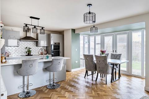 4 bedroom detached house for sale, Turner Road, Yate, BS37