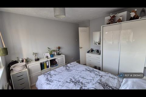 undefined, Lowdell Close, West Drayton, UB7