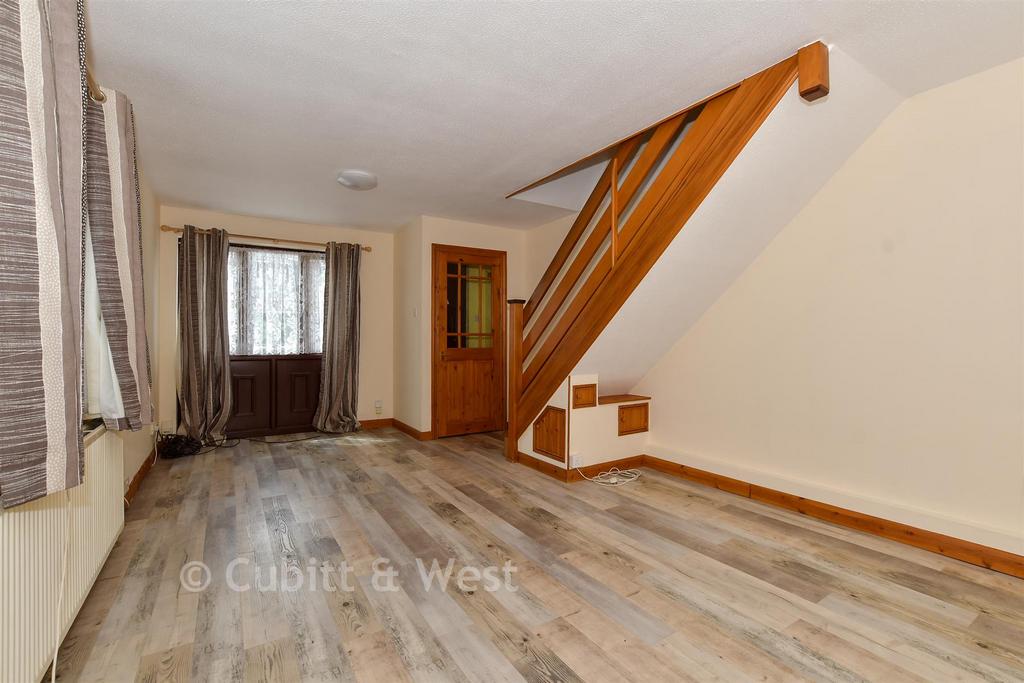 Lounge/ Dining Room