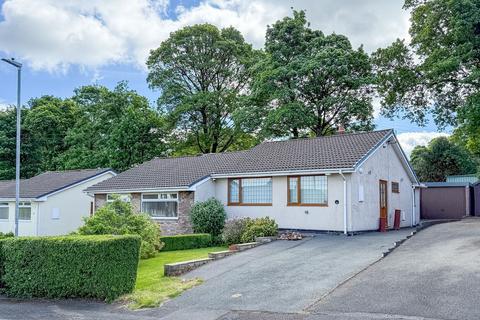 2 bedroom bungalow for sale, Thick Hollins Drive, HOLMFIRTH HD9