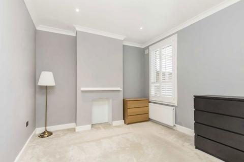 2 bedroom flat to rent, Harrington Road, London