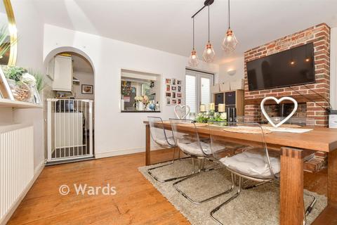 3 bedroom terraced house for sale, Alma Road, Folkestone CT20