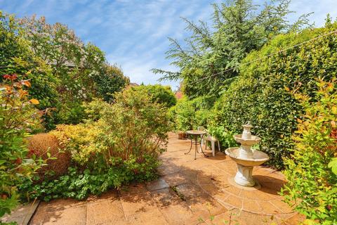 2 bedroom detached bungalow for sale, Sandringham Avenue, Helsby, Frodsham
