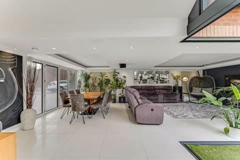 5 bedroom detached house for sale, Bolus Road, Leicester, LE3