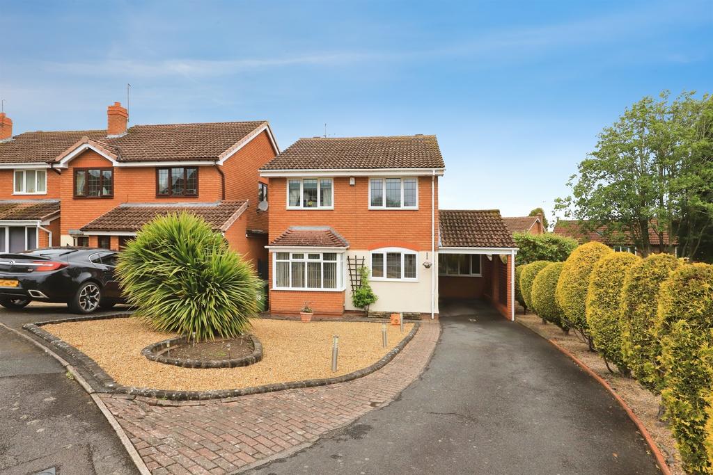 4 bedroom detached house for sale