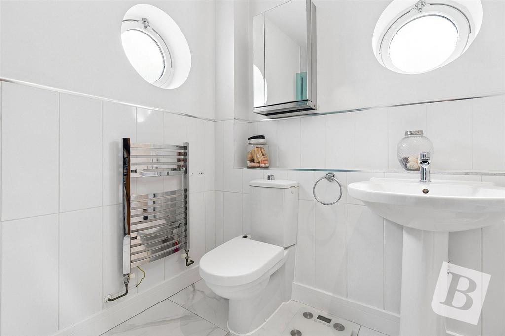 Ensuite