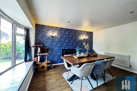 5 bedroom detached house for sale, Fernhurst Close, Mirfield, West Yorkshire, WF14