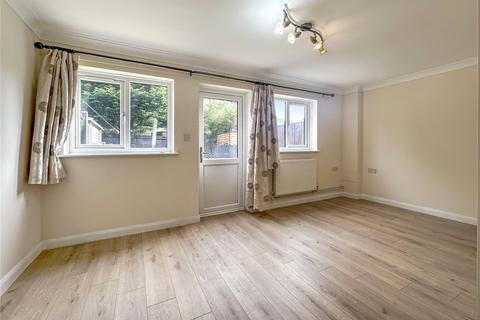 2 bedroom terraced house to rent, Humber Close, West Drayton, UB7