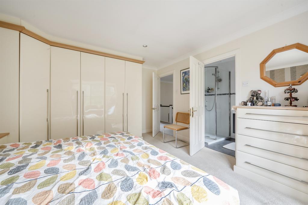 Master bedroom, en suite