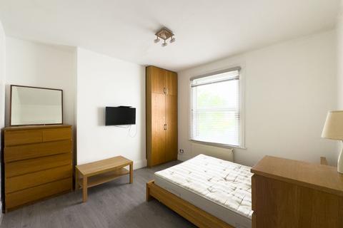2 bedroom flat to rent, Whitchurch Lane, Edgware, HA8