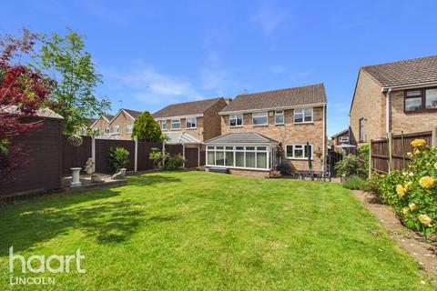 4 bedroom detached house for sale, Broughton Gardens, Brant Road