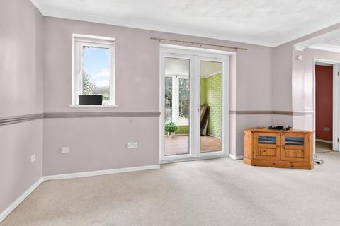 2 bedroom bungalow for sale, Berkshire RG12