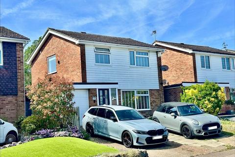 3 bedroom detached house to rent, Mallings Lane, Maidstone ME14