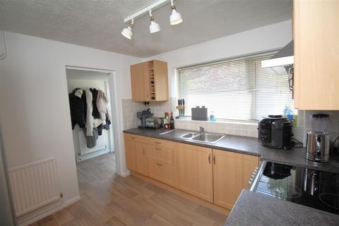 3 bedroom detached house to rent, Mallings Lane, Maidstone ME14