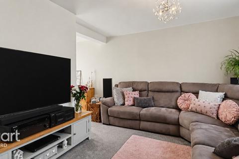 2 bedroom semi-detached house for sale, Repton Manor Road, Ashford